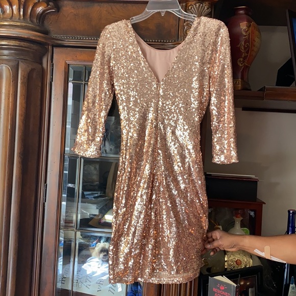 Dress - Picture 2 of 2